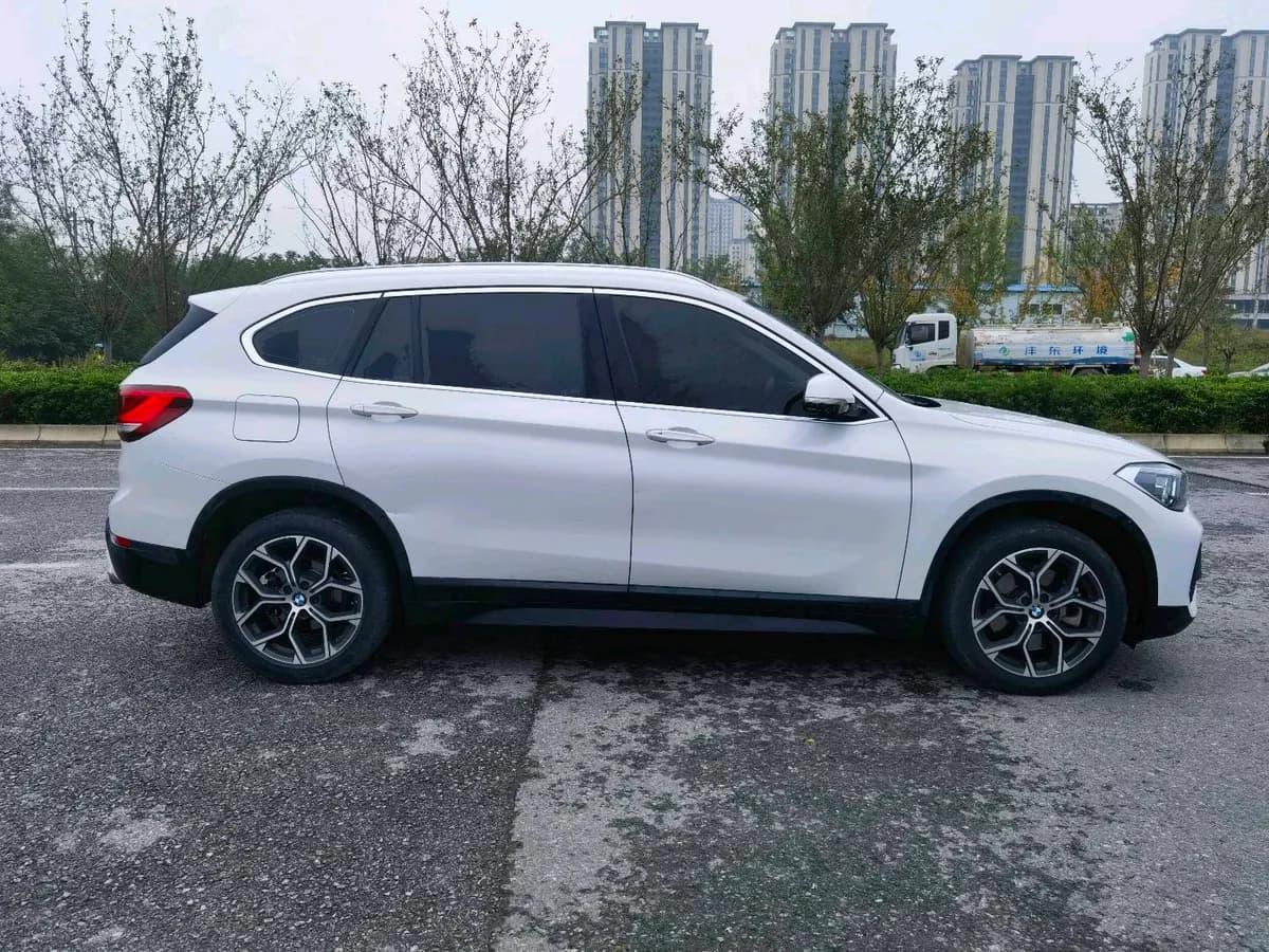 BMW X1 2022 sDrive25Li 2