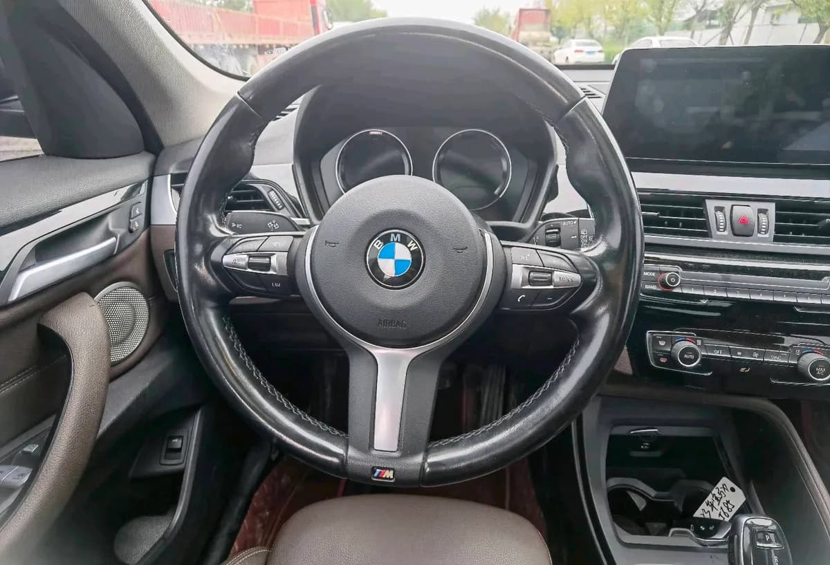 BMW X1 2022 sDrive25Li 6