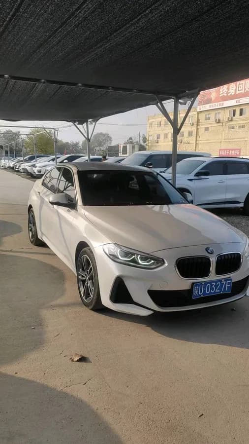 BMW 1 2021 120i M