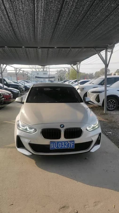 BMW 1 2021 120i M 2