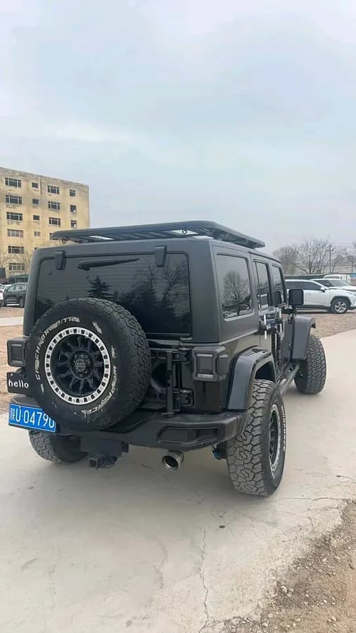 Jeep 2015 2.8TD Sahara 4
