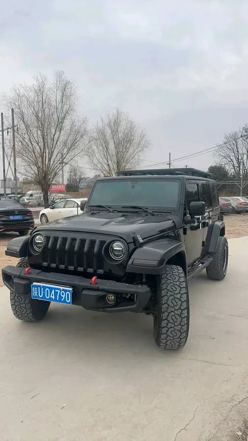 Jeep 2015 2.8TD Sahara 9