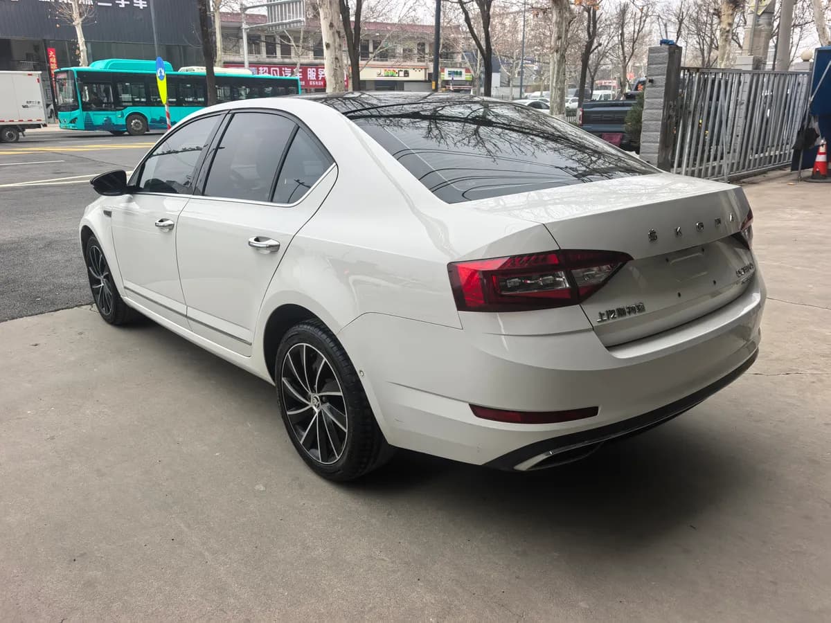 Skoda 2020 TSI280 DSG 6