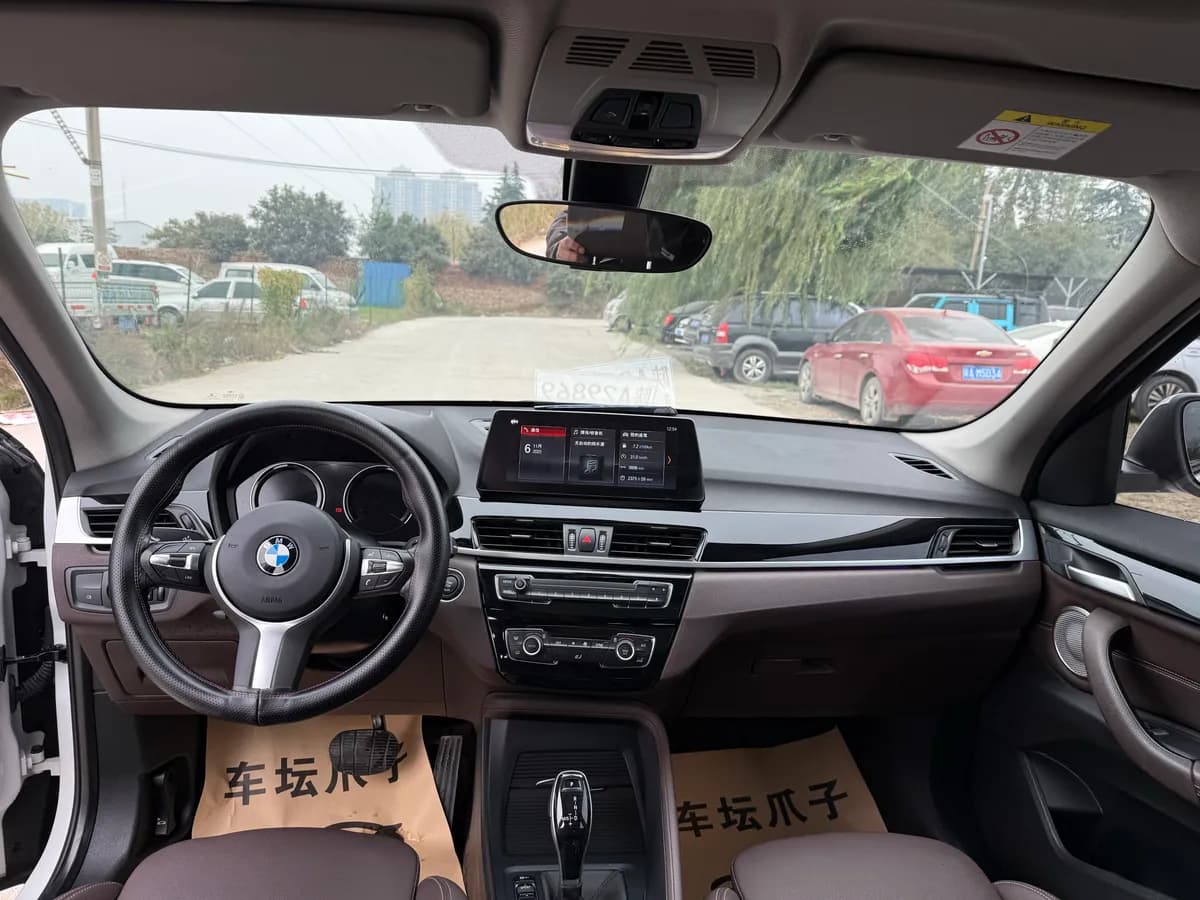 BMW X1 2021 sDrive25Li 8