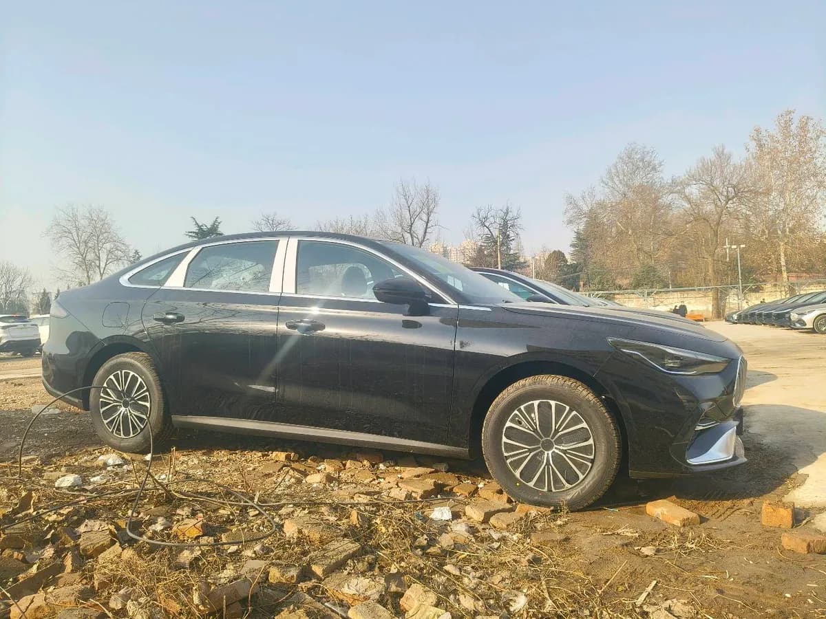 Geely 6 2025 125km 5