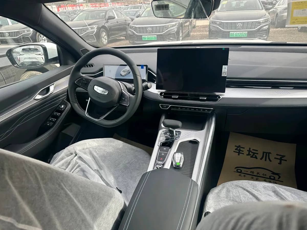 Geely 2025 1.5TD 6