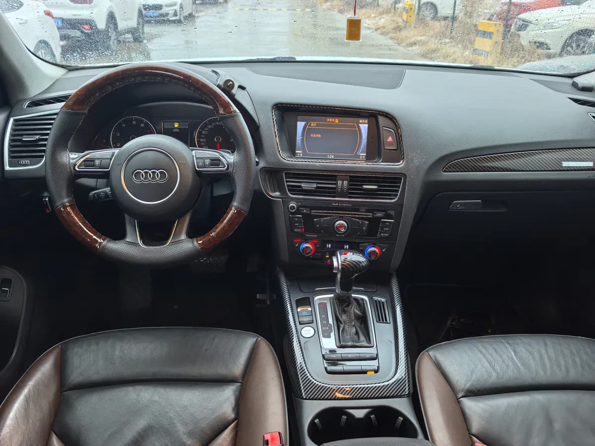 Audi Q5 2017 40 TFSI 5