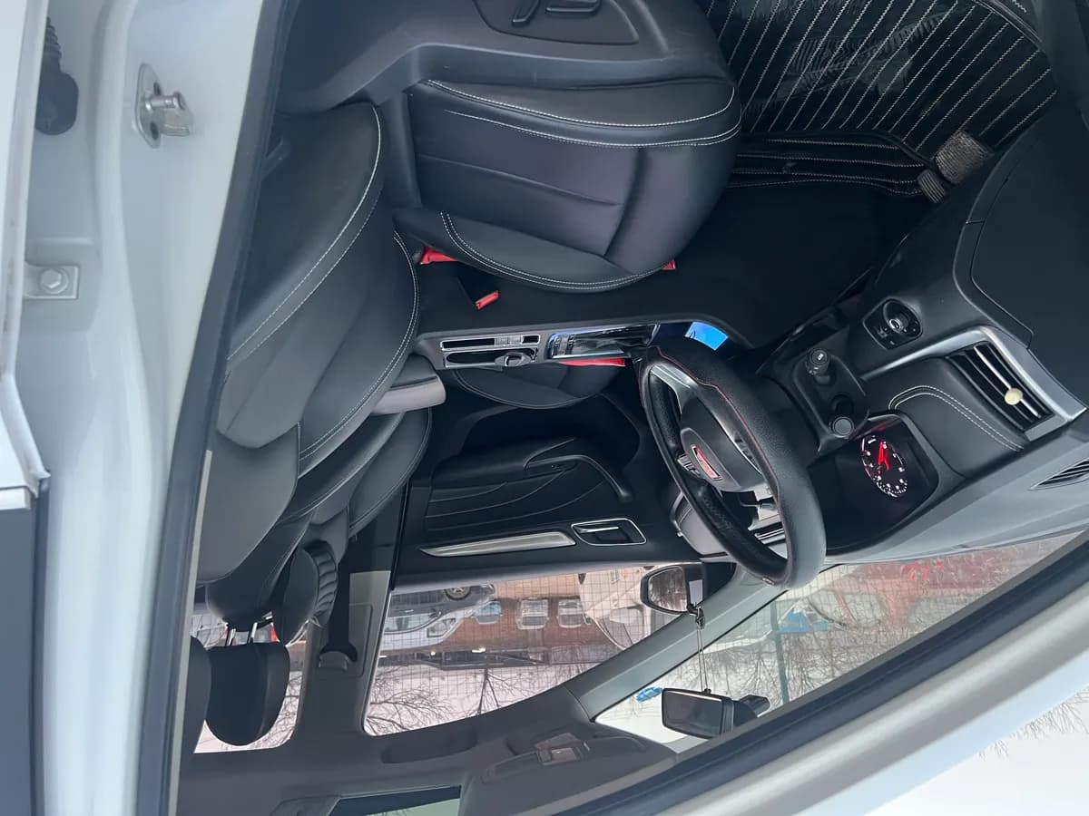 Roewe i6 2017 20T 5