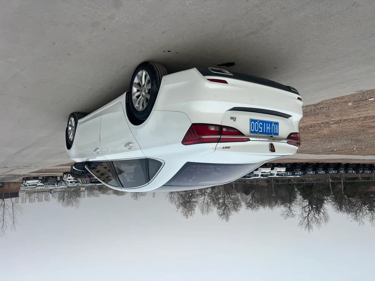 Roewe i6 2017 20T 8