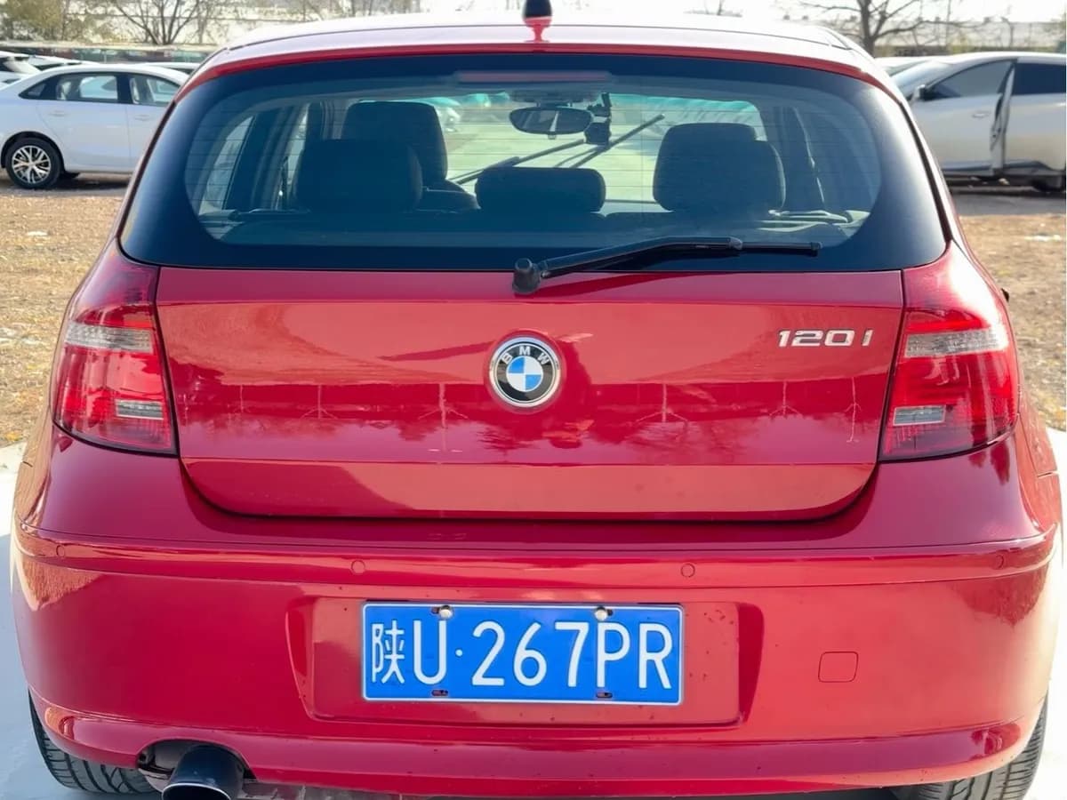 BMW 1 ( ) 2010 120i 8