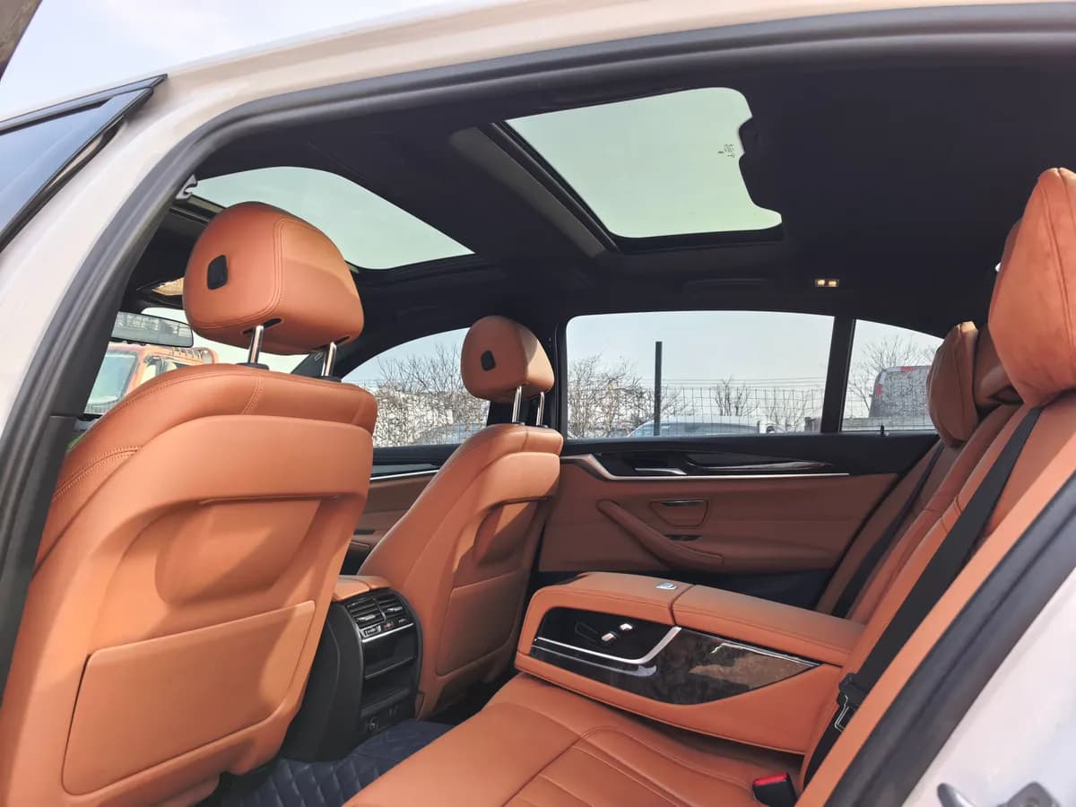 BMW 5 2018 530Li M 6