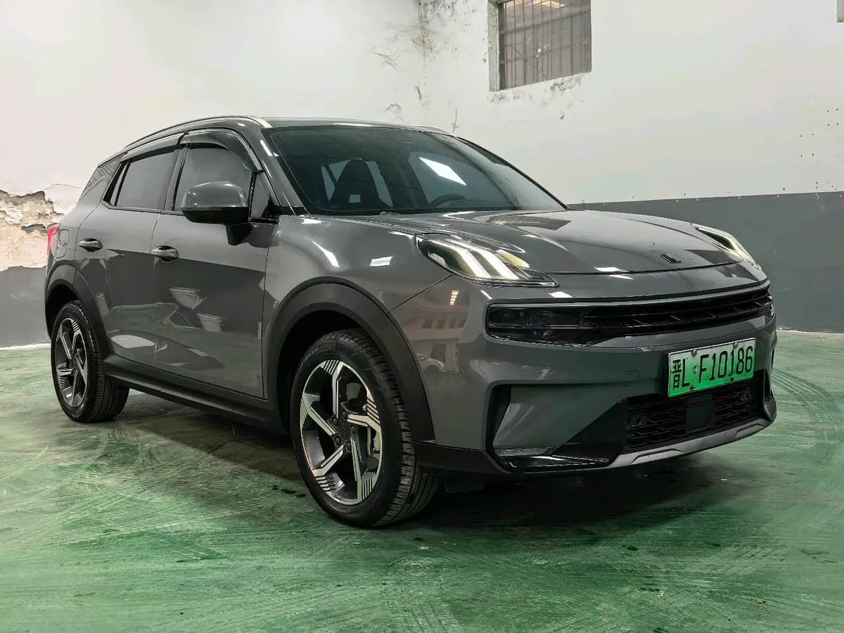 Lynk & Co 06 EM-P 2022 PHEV 84KM Pro 3