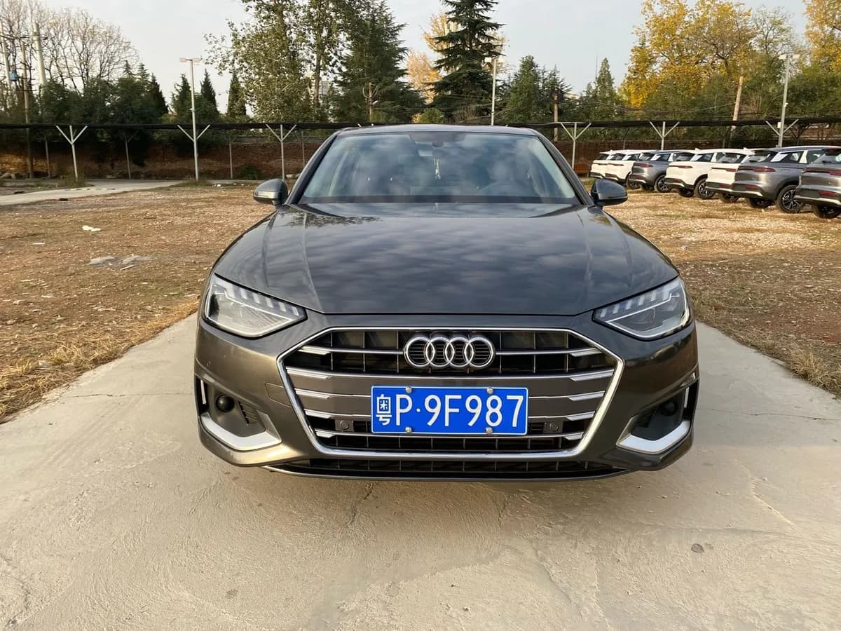 Audi A4L 2022 40 TFSI 2