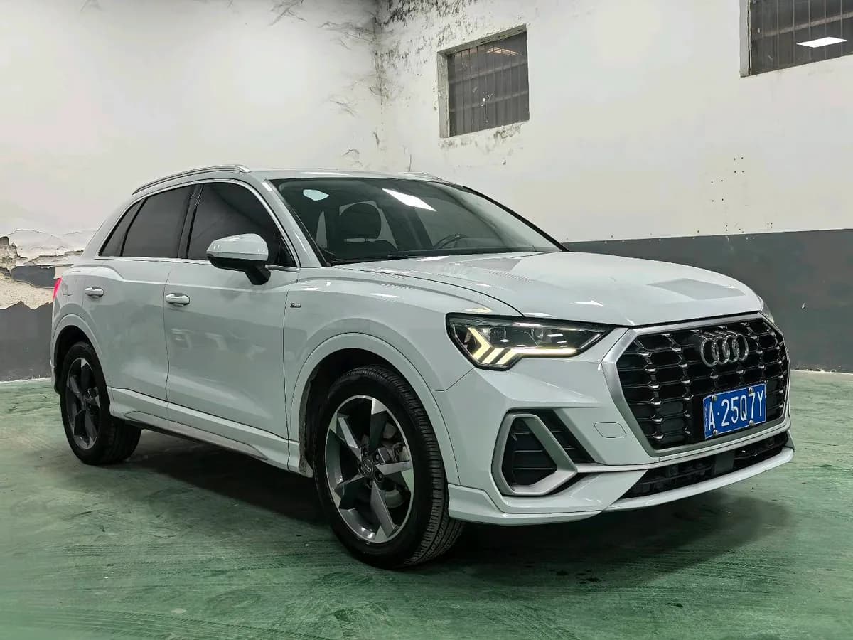 Audi Q3 2019 35 TFSI 3