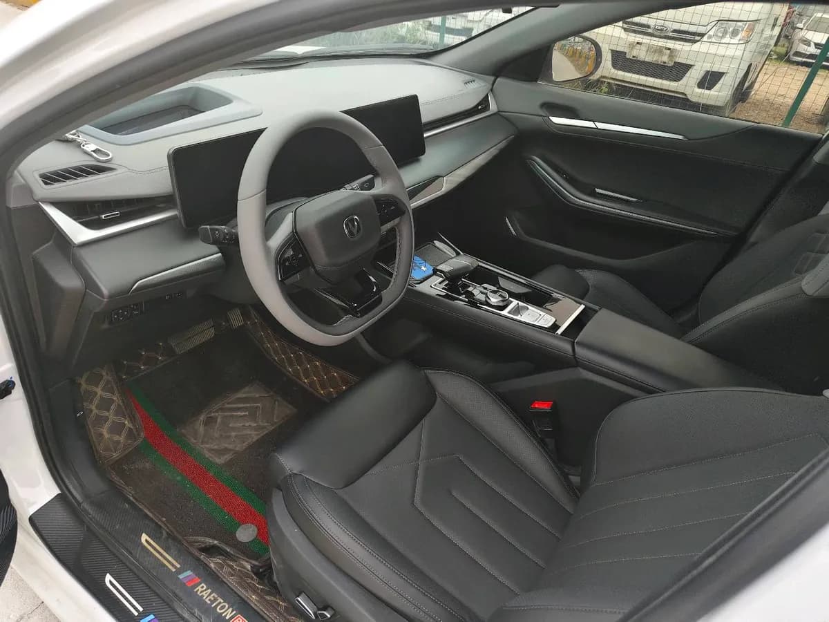 Changan PLUS 2023 1.5T DCT 9