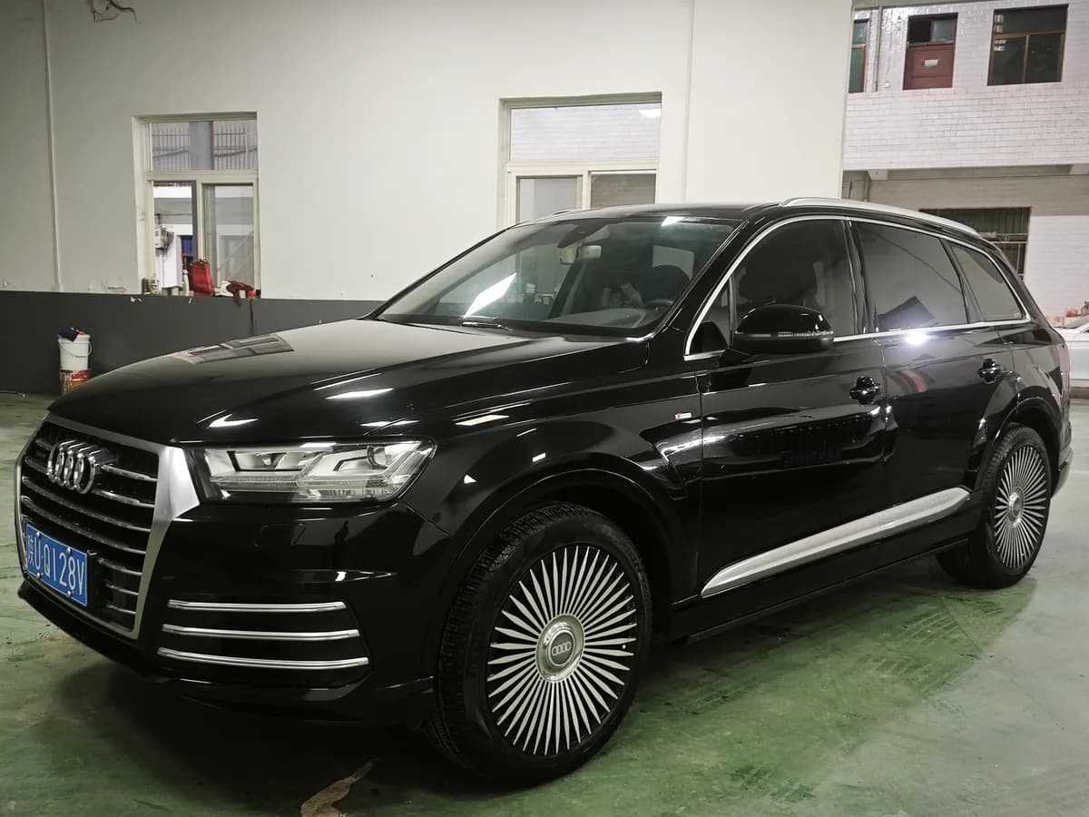 Audi Q7 ( ) 2016 40 TFSI S line