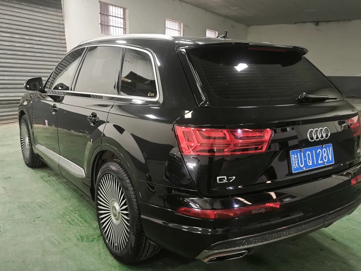 Audi Q7 ( ) 2016 40 TFSI S line 5