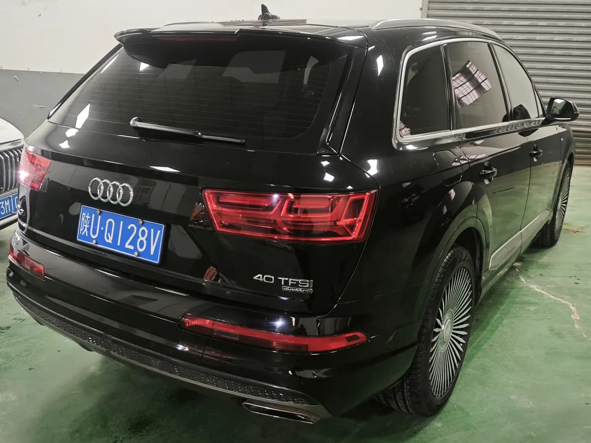 Audi Q7 ( ) 2016 40 TFSI S line 7