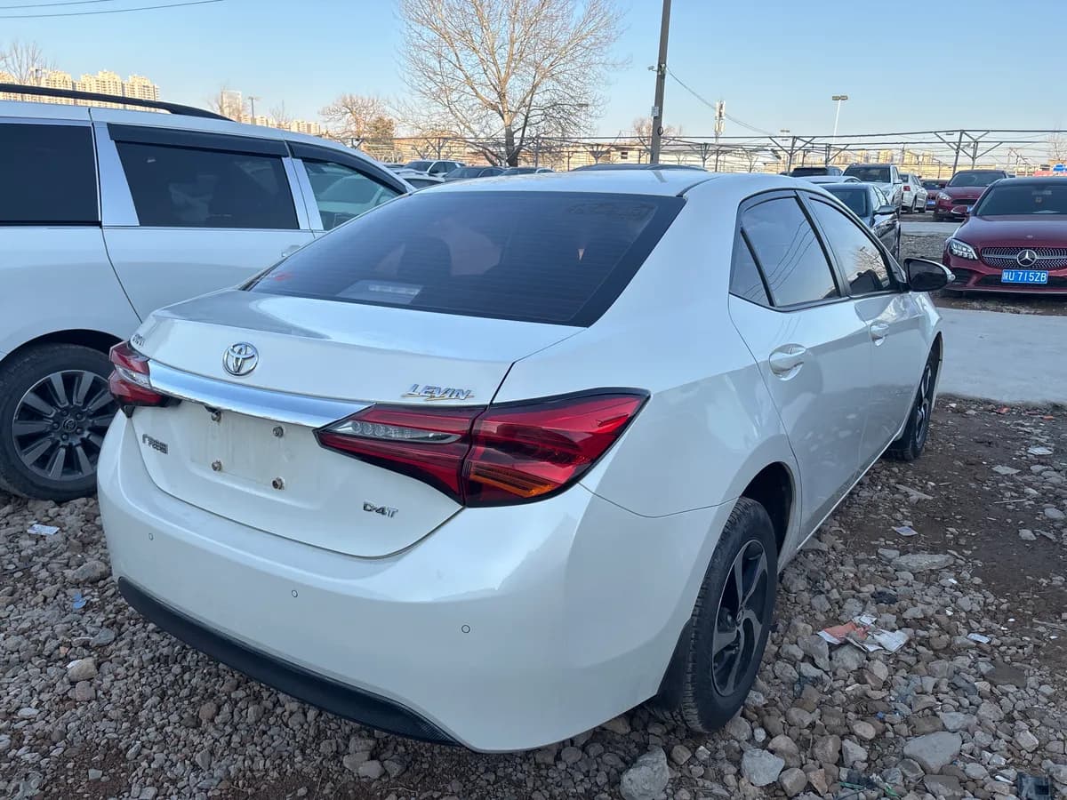 Toyota 2017 185T CVT V 6