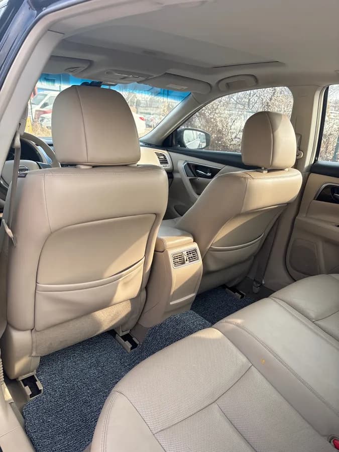 Nissan 2015 2.0L XL-Sporty 7
