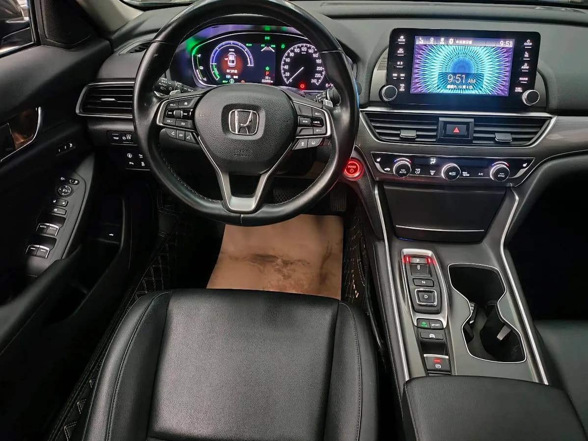 Honda 2018 · 2.0L VI 6