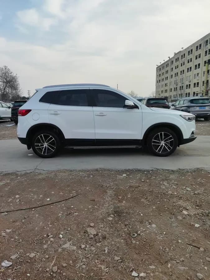 X40 2017 1.6L 7