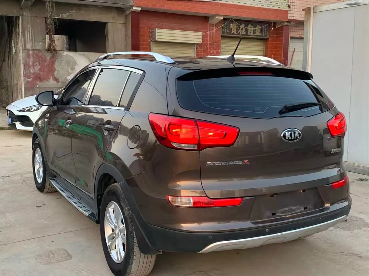Kia 2015 2.0L GLS 4