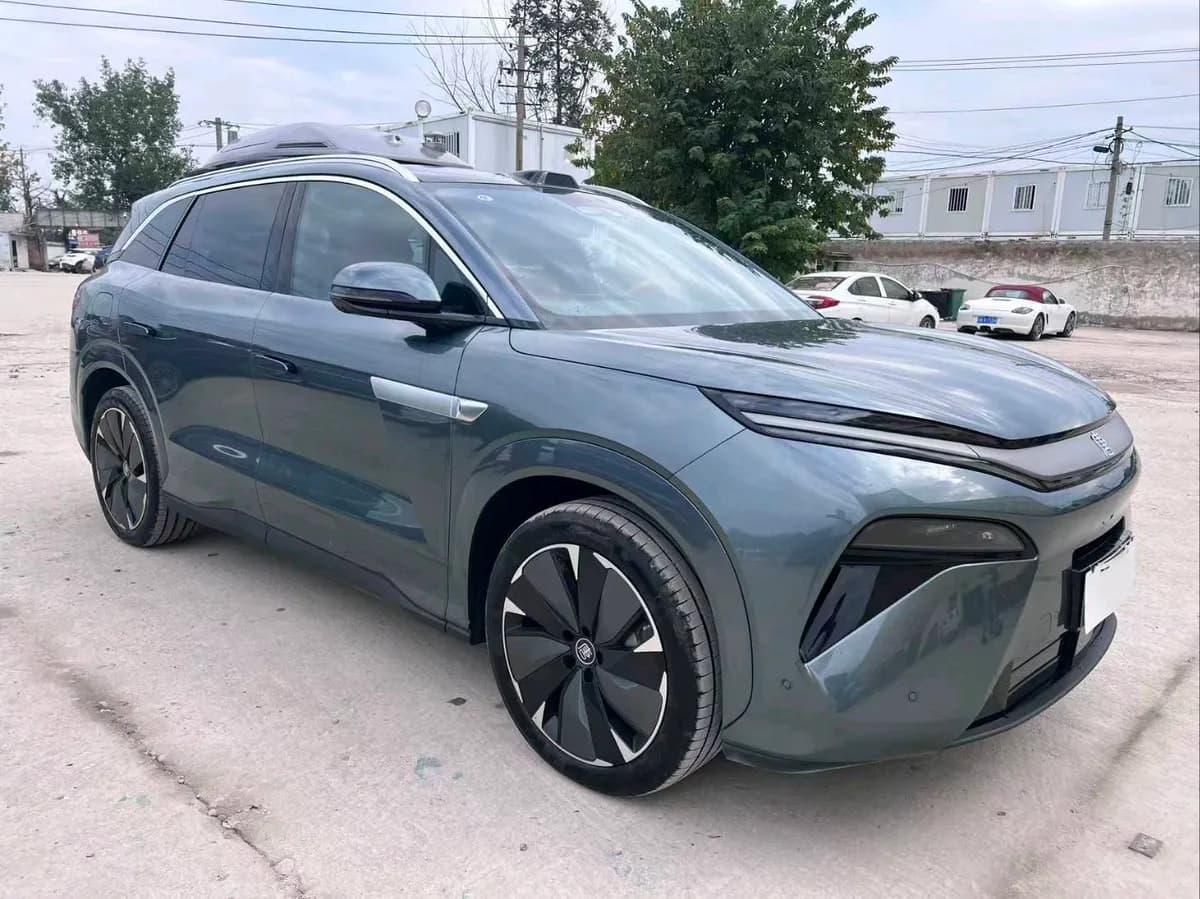 BYD L 2025 DM 175KM
