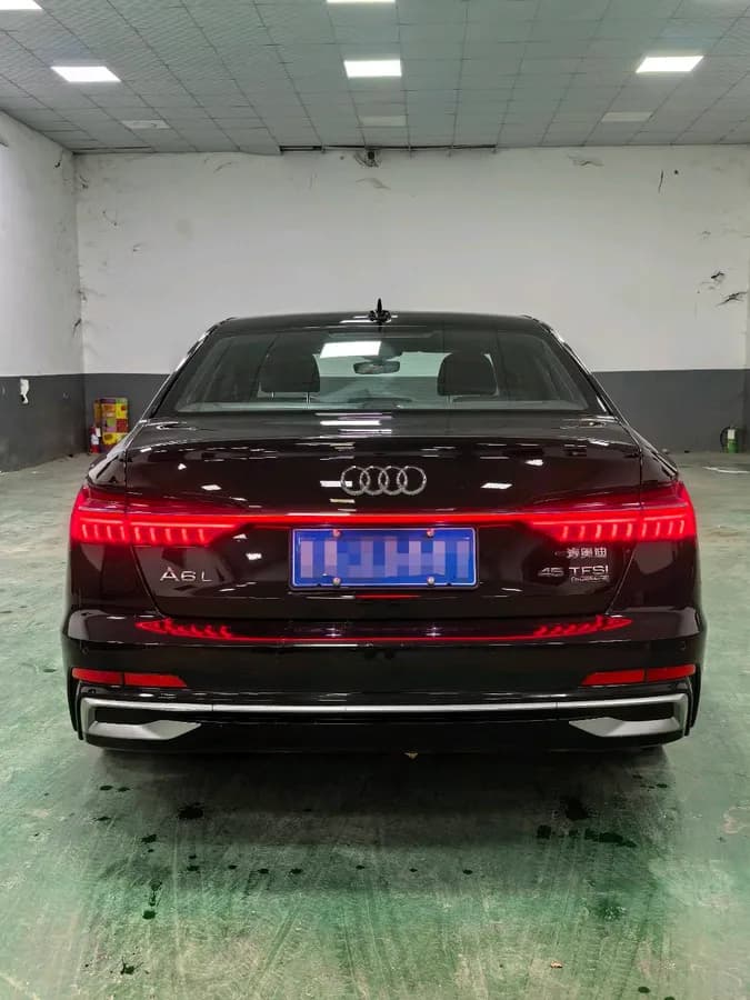 Audi A6L 2024 45 TFSI 10