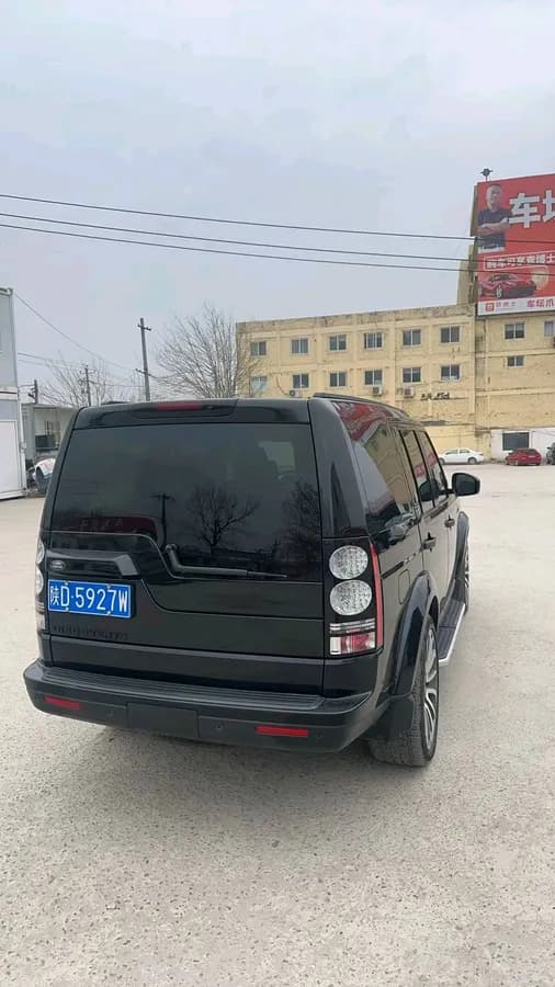 Land Rover 2016 3.0 SC V6 SE 8
