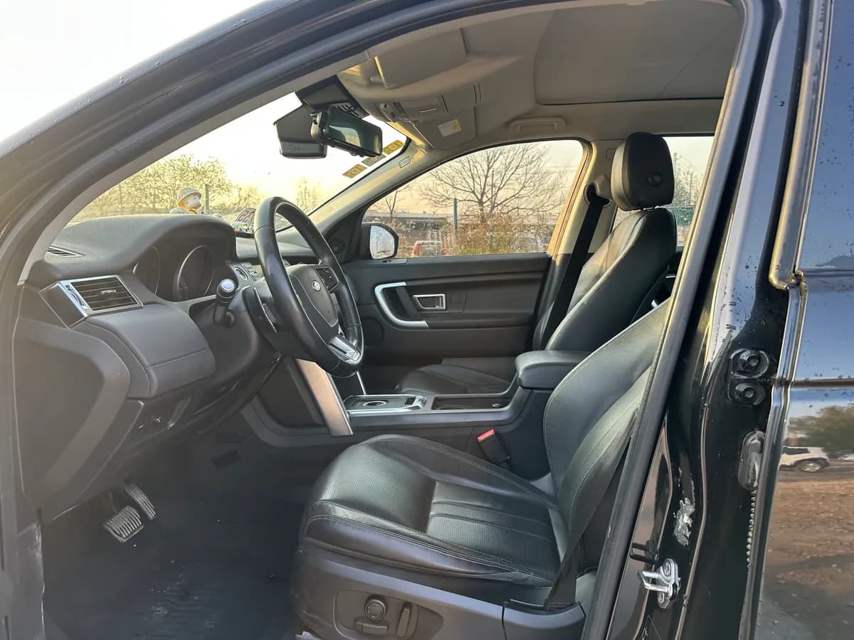 Land Rover 2016 3.0 SC V6 SE 9