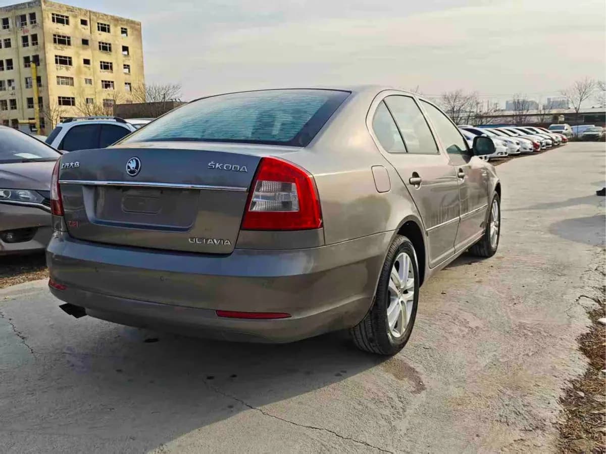 Skoda 2013 1.4TSI DSG 4