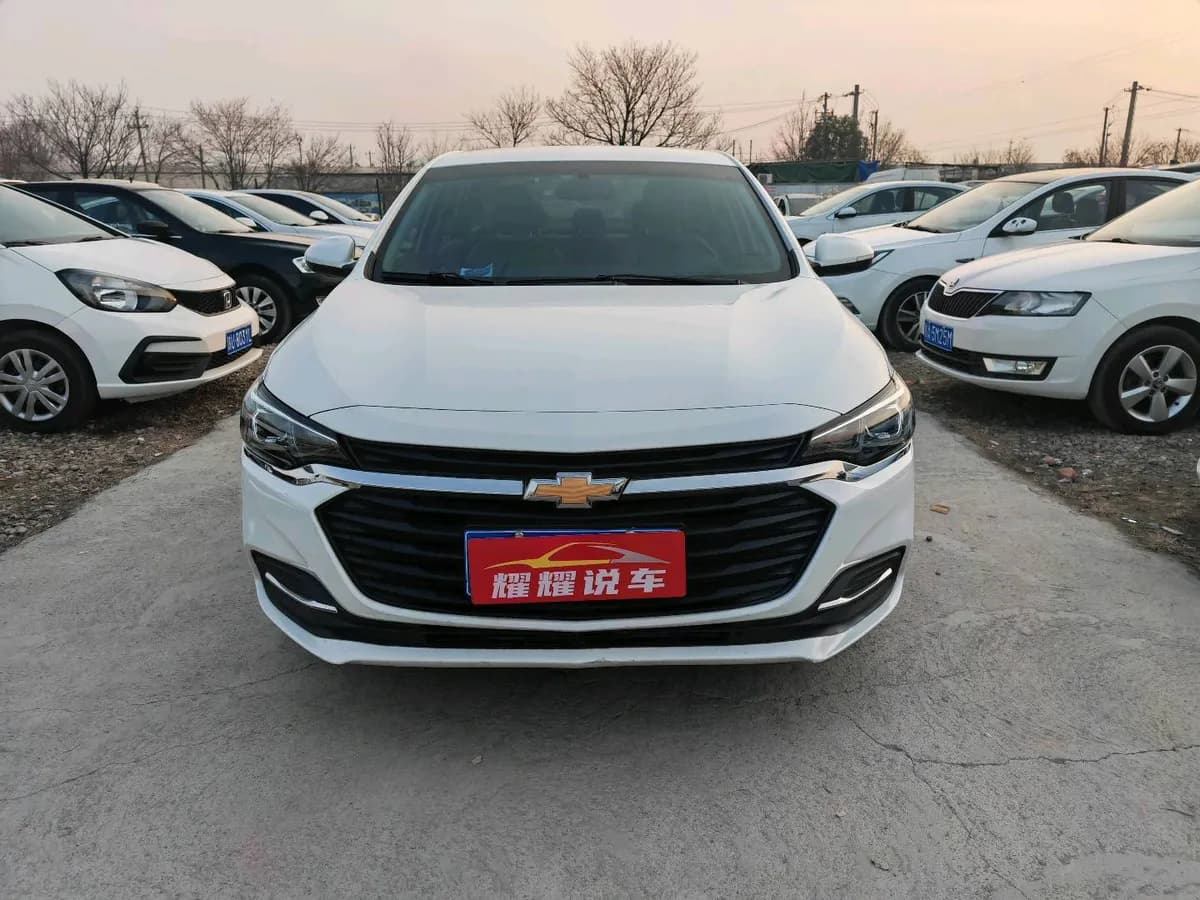 Chevrolet 2022 320 2