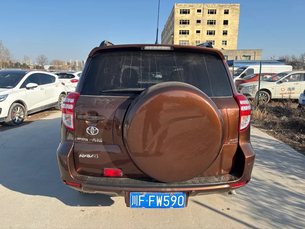Toyota RAV4 2011 2.4L 3
