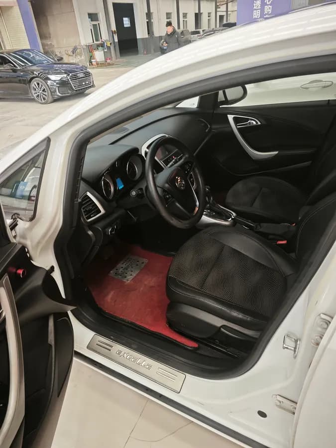 Buick 2012 XT 1.6L 7