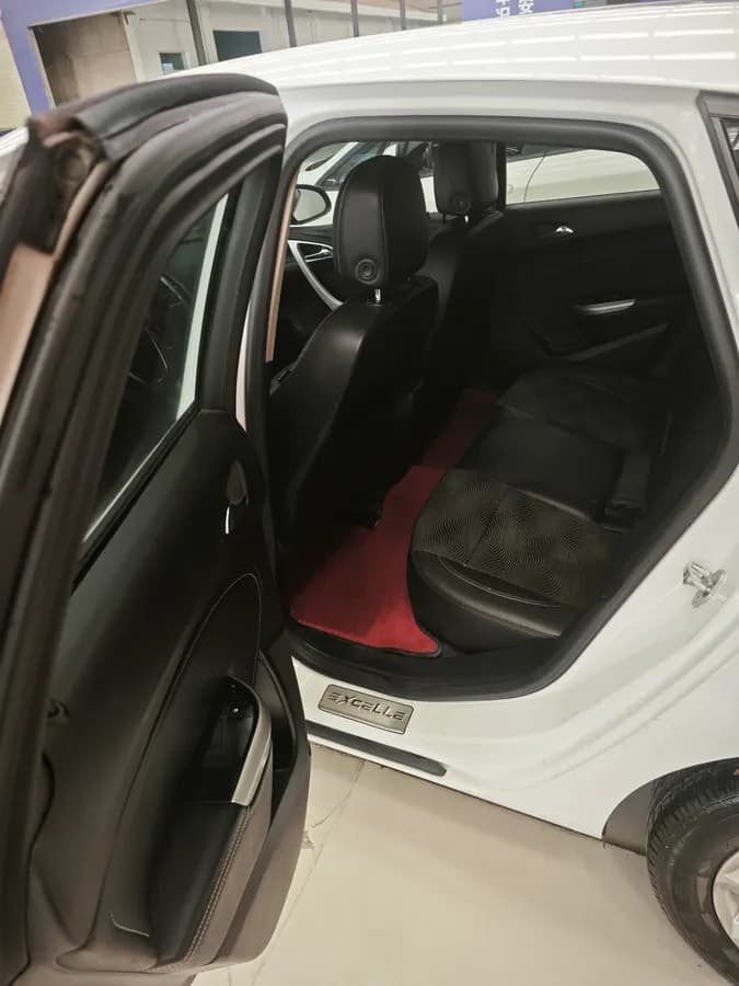 Buick 2012 XT 1.6L 8