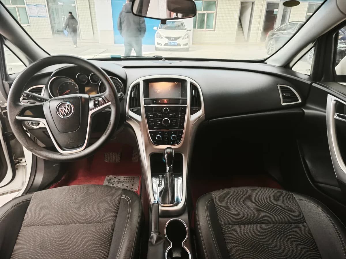 Buick 2012 XT 1.6L 9