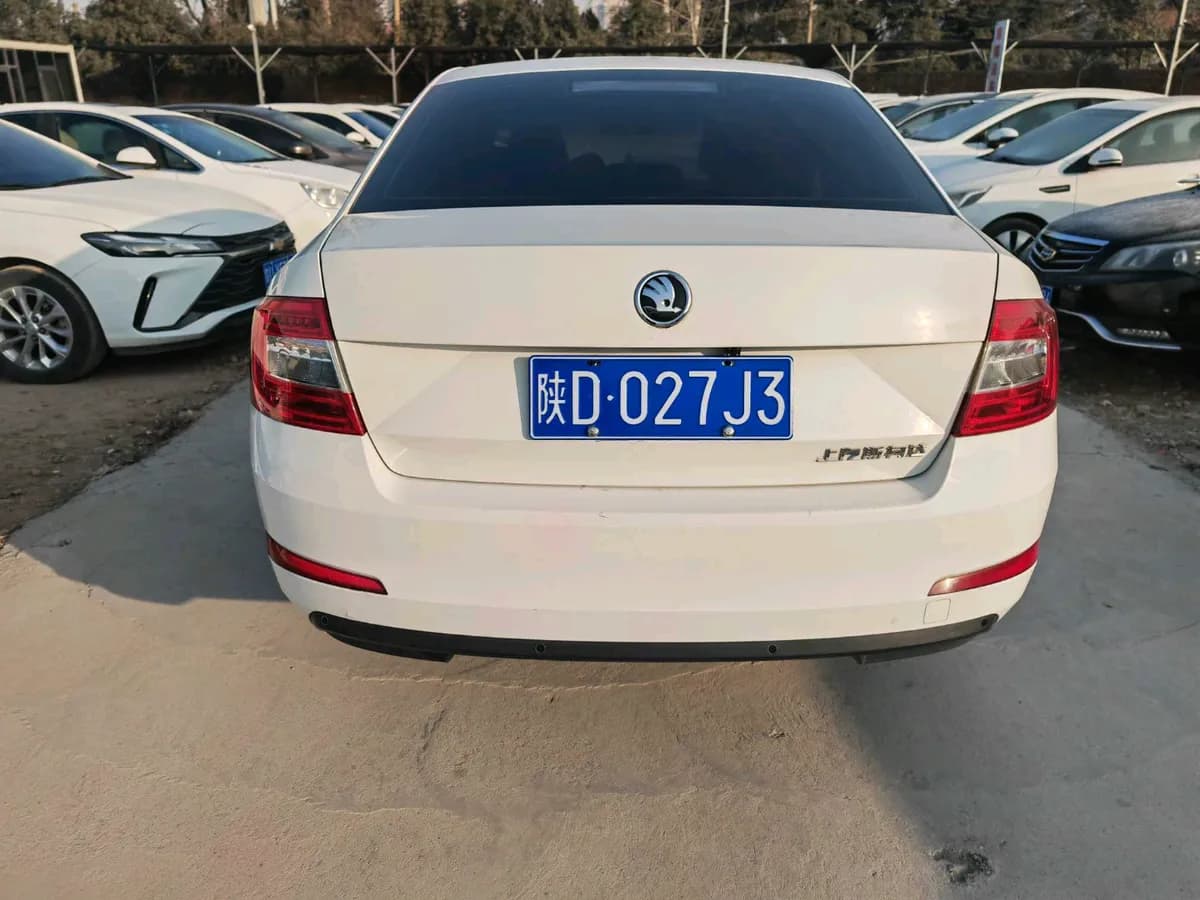Skoda 2017 1.6L 7