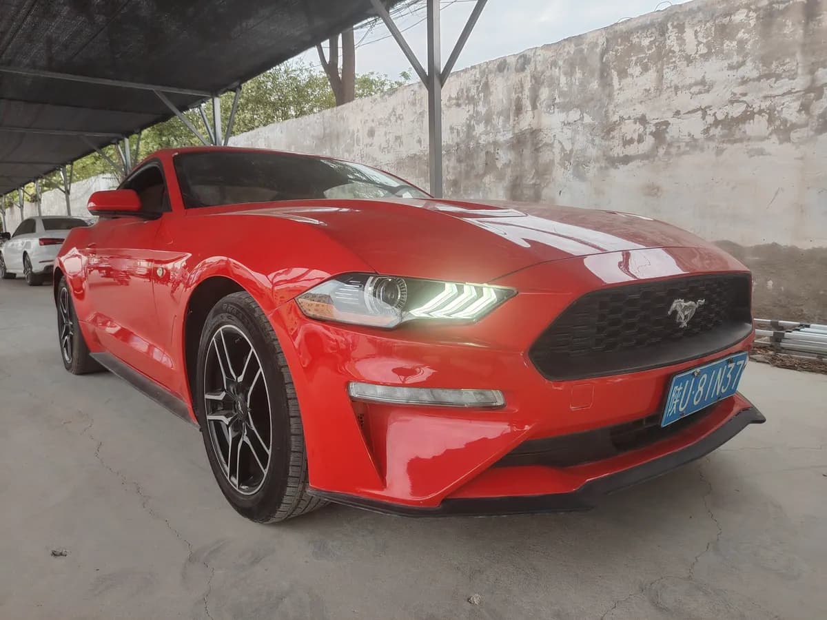 Ford Mustang ( ) 2018 2.3L EcoBoost 3