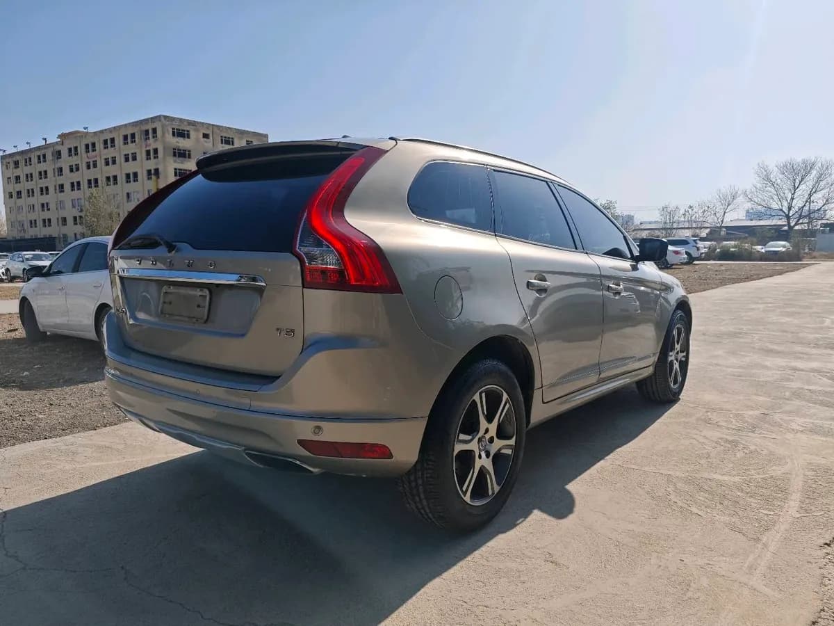 Volvo XC60( ) 2014 T5 9