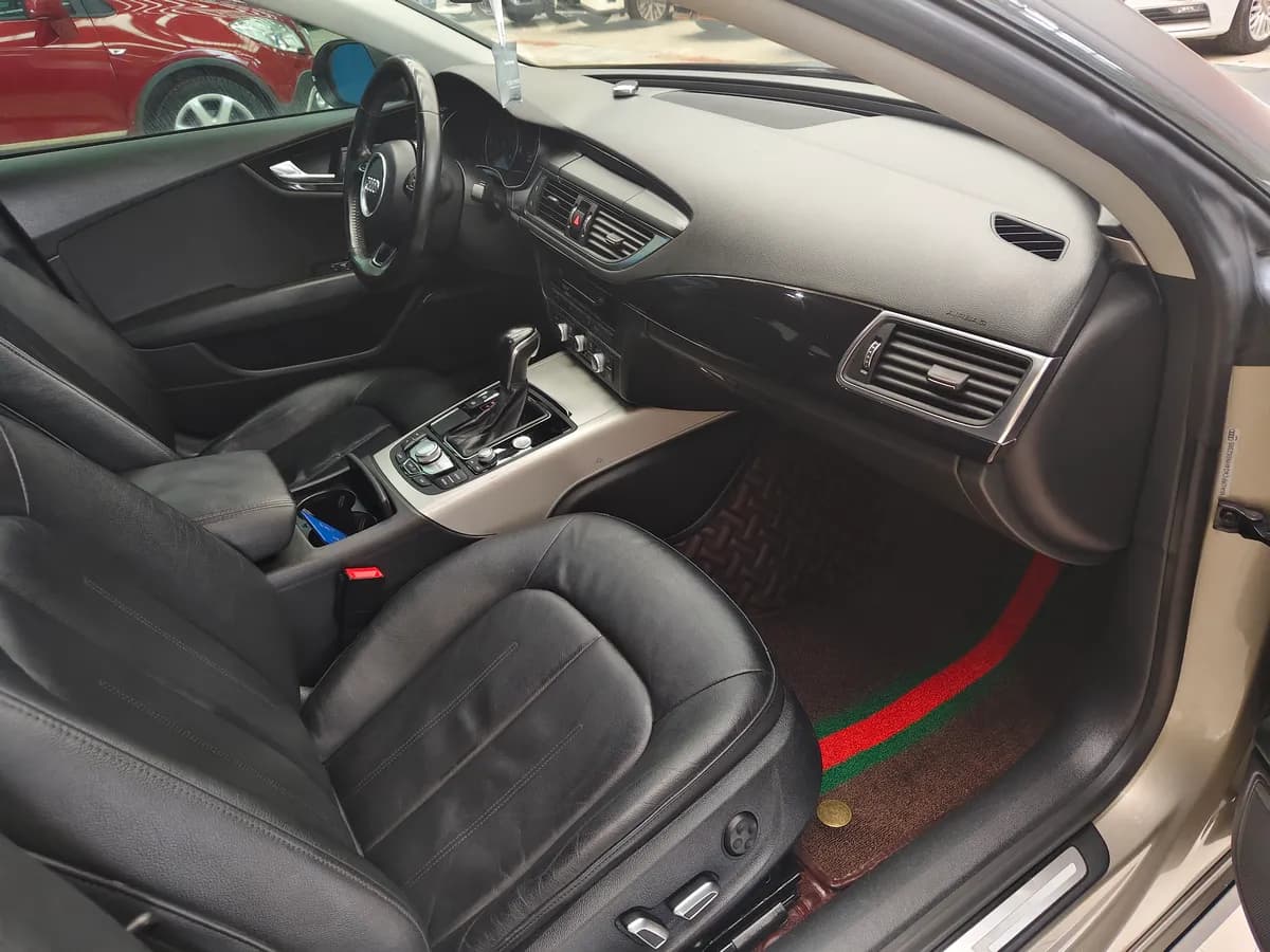 Audi A7 2017 40 TFSI 5