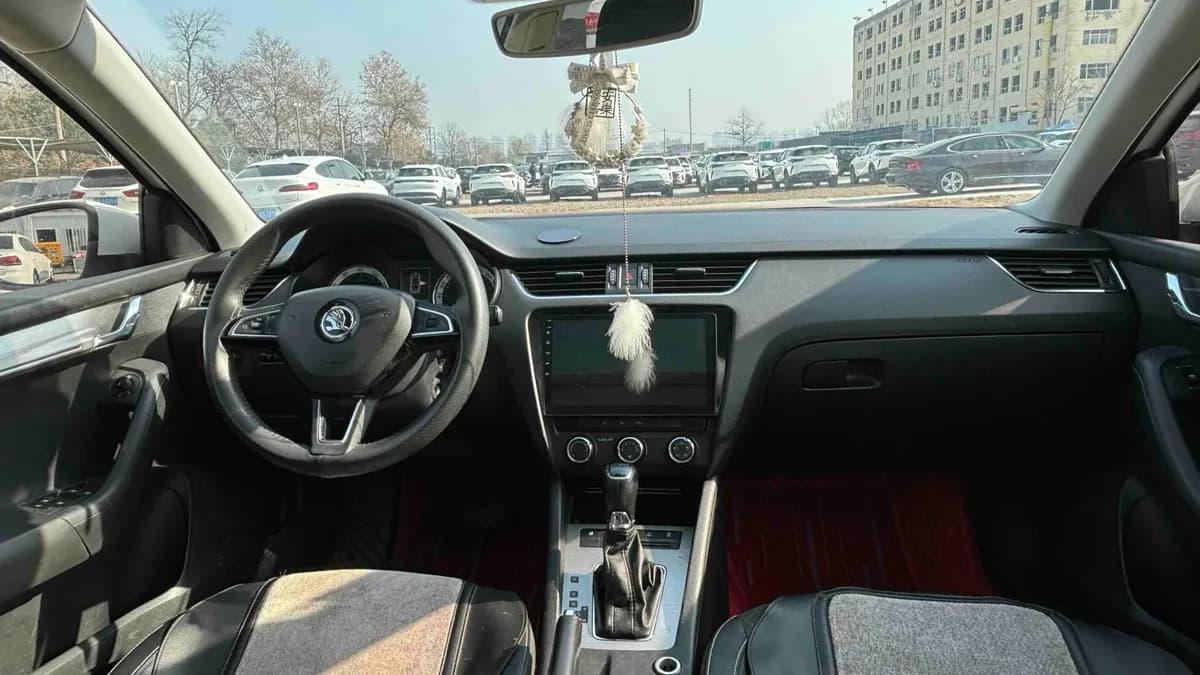 Skoda 2018 1.6L 5