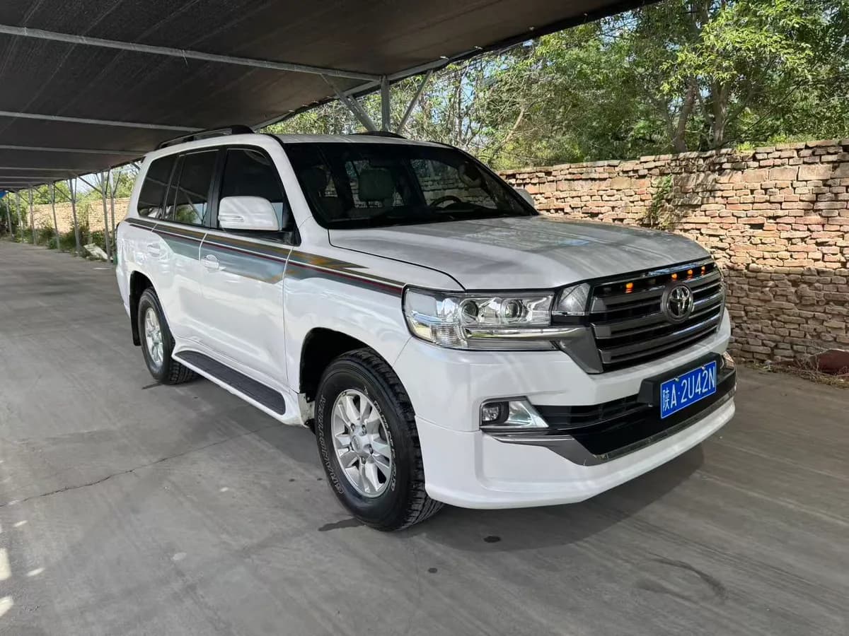 Toyota 2012 4.0L VX 3