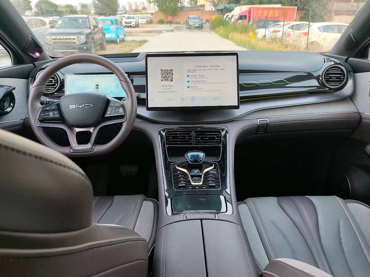 BYD 07 2024 DM-p 175KM 8