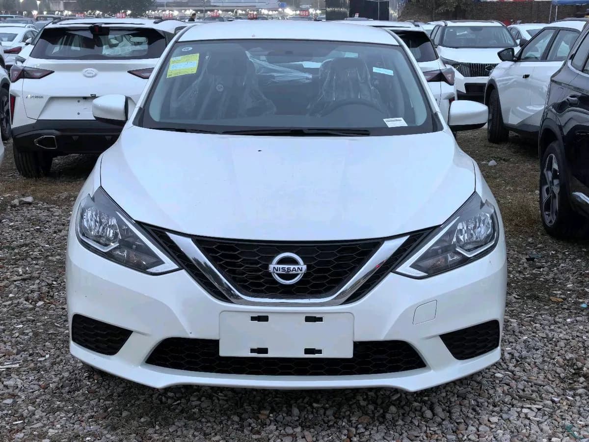 Nissan 2024 1.6XE CVT 2
