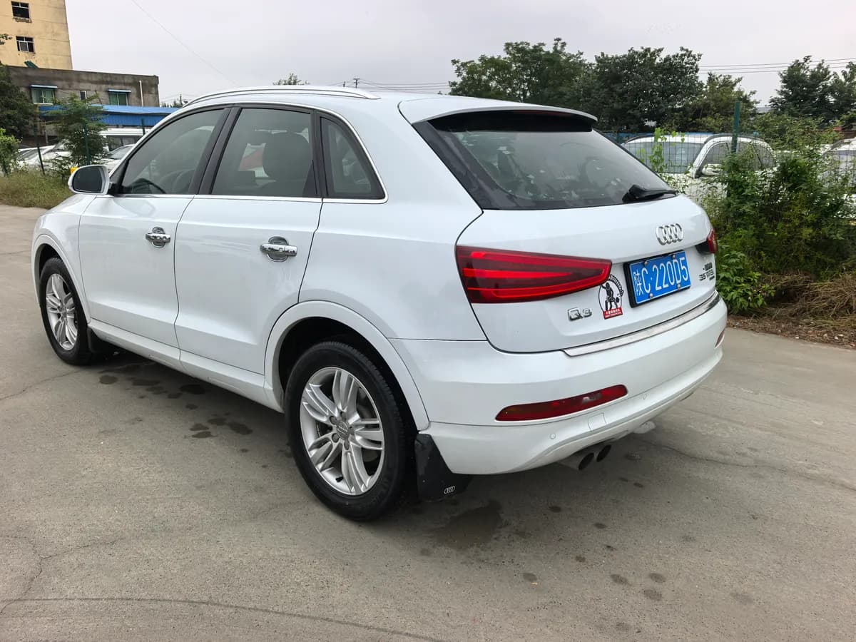 Audi Q3 2015 35 TFSI quattro 8