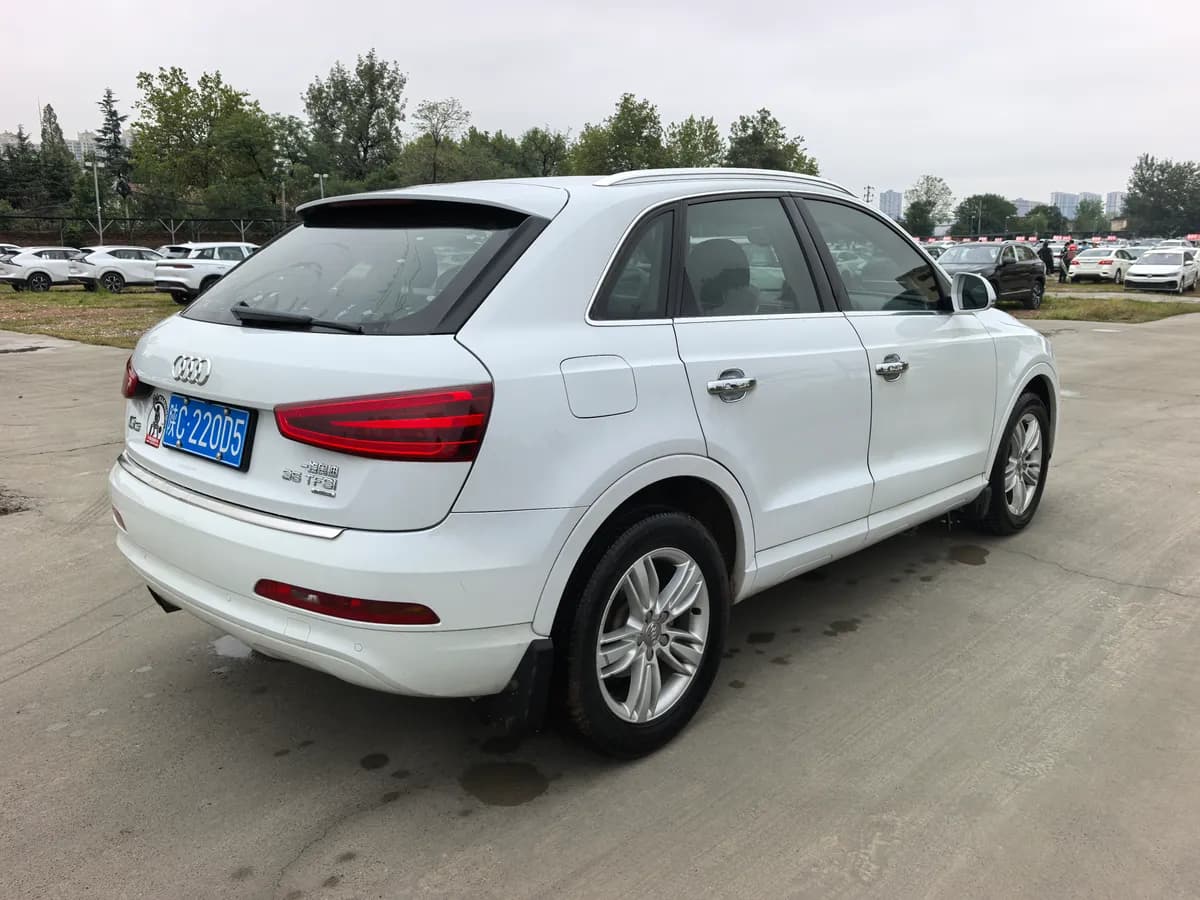 Audi Q3 2015 35 TFSI quattro 10