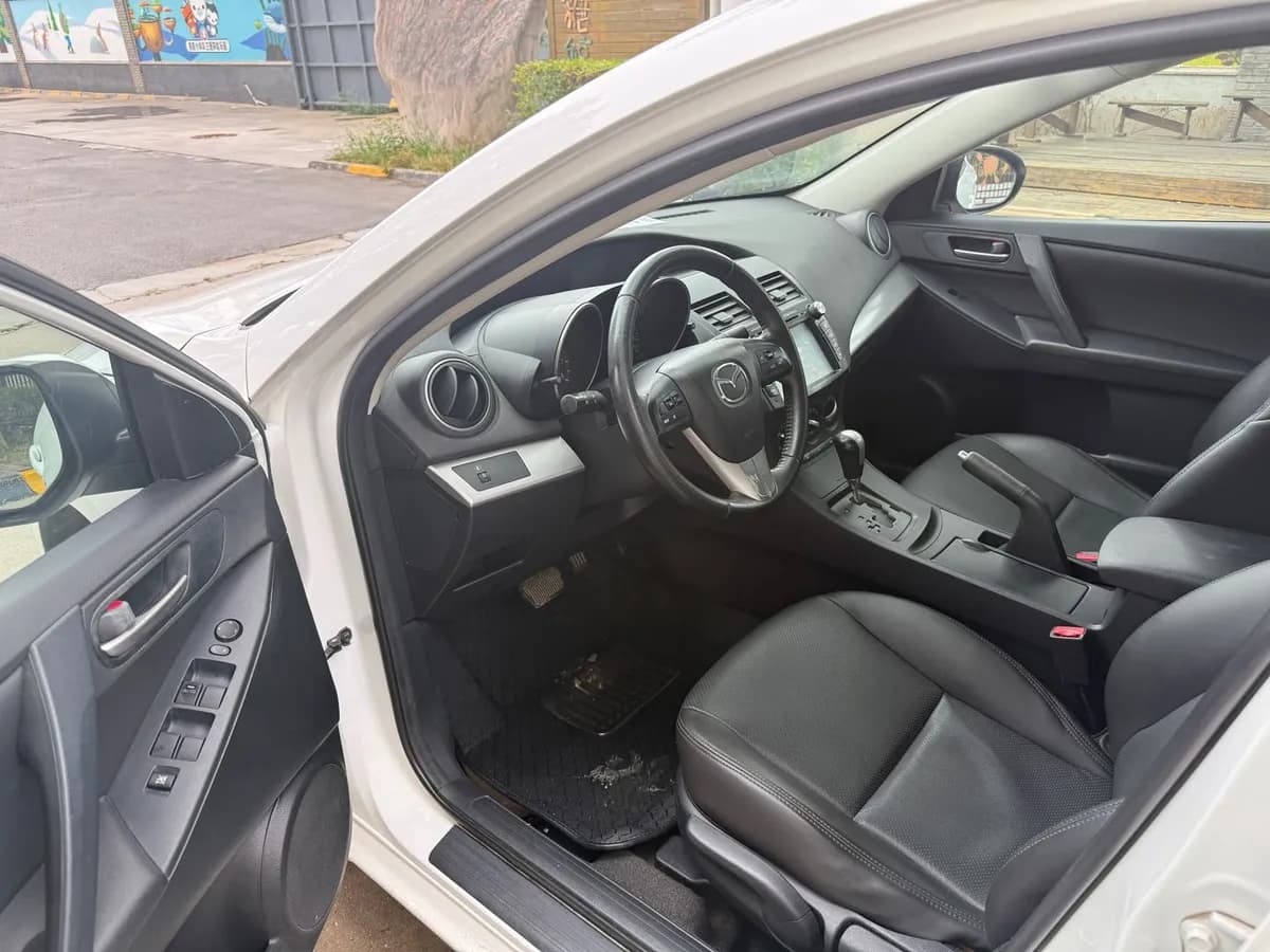 Mazda 3 2013 1.6L 9