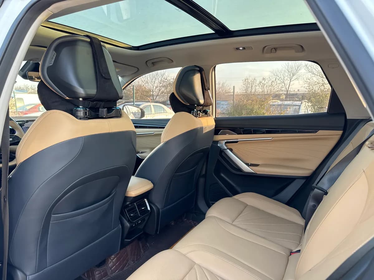 Geely L 2023 1.5TD DCT 8