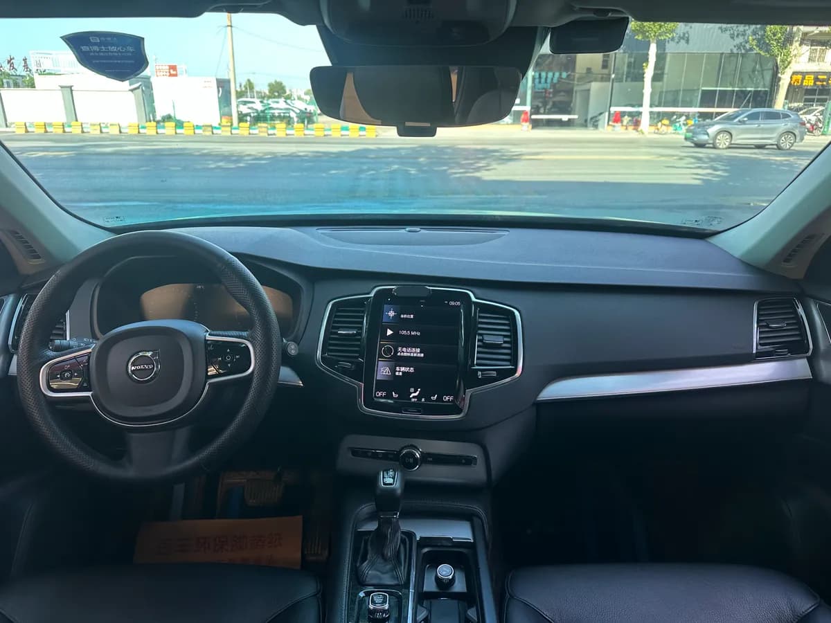 Volvo XC90 2018 T6 7 9